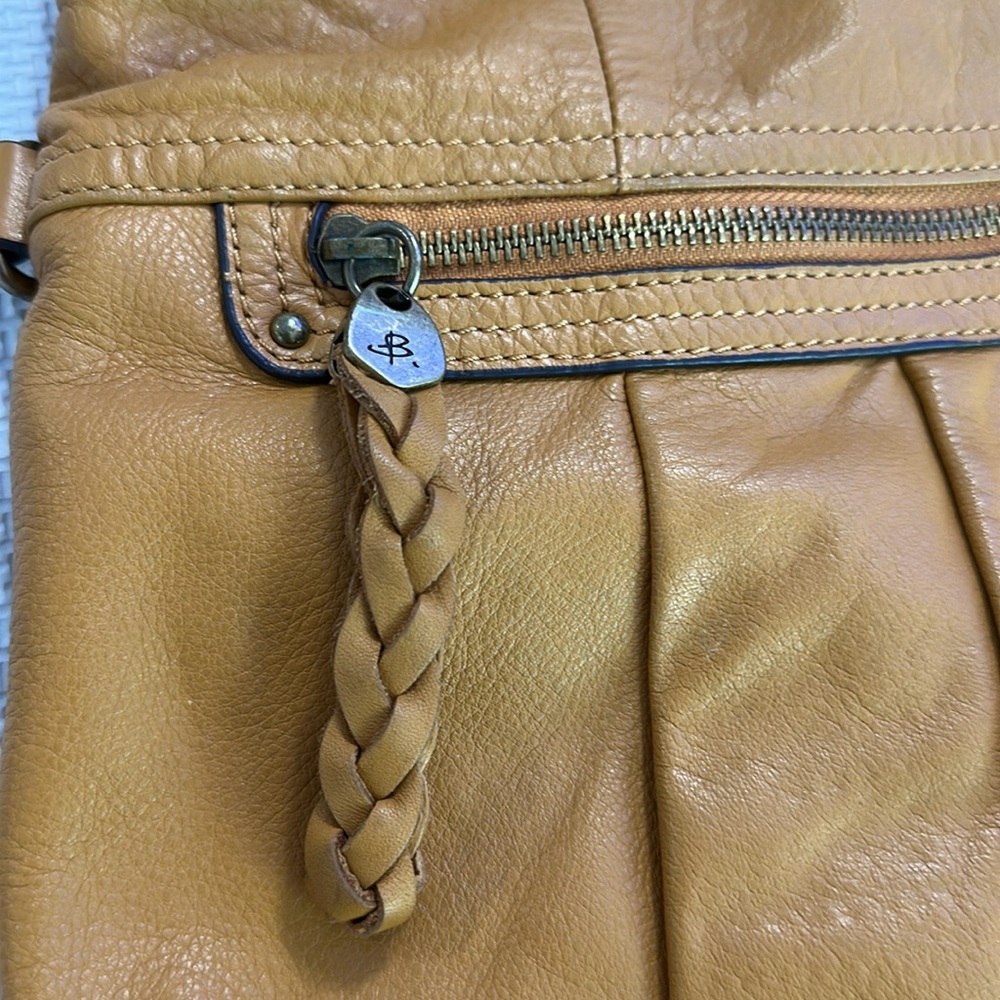 B.MAKOWSKY LEATHER TOTE,RICH BUTTERY CAMEL COLOR - Picture 2 of 11